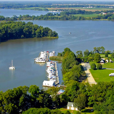 Kennersley Point Marina